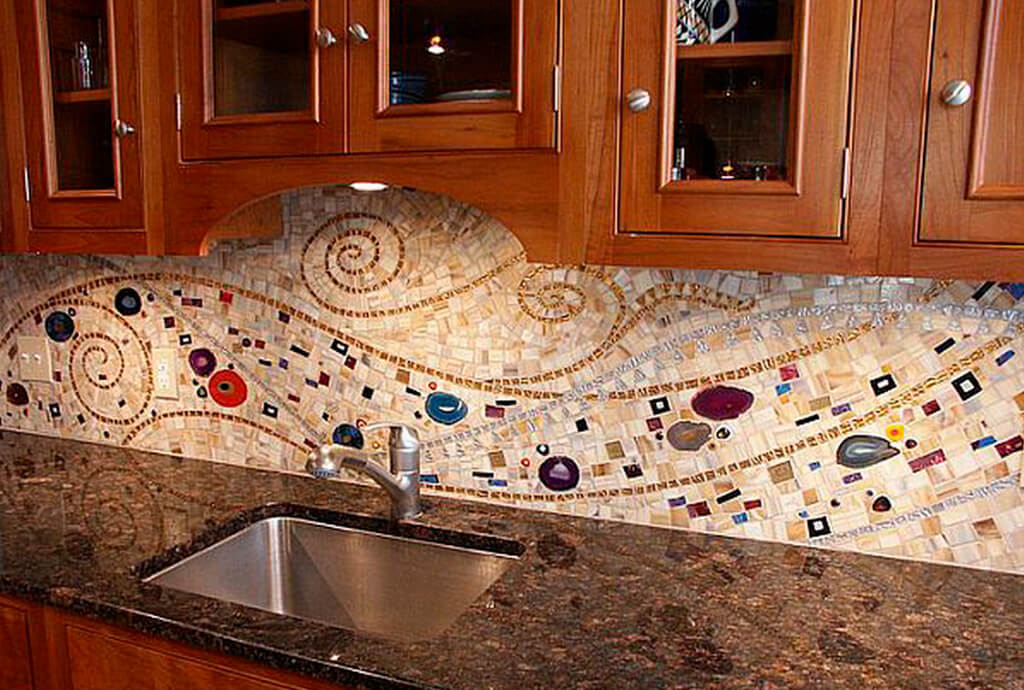 Укладка мозаики на кухне